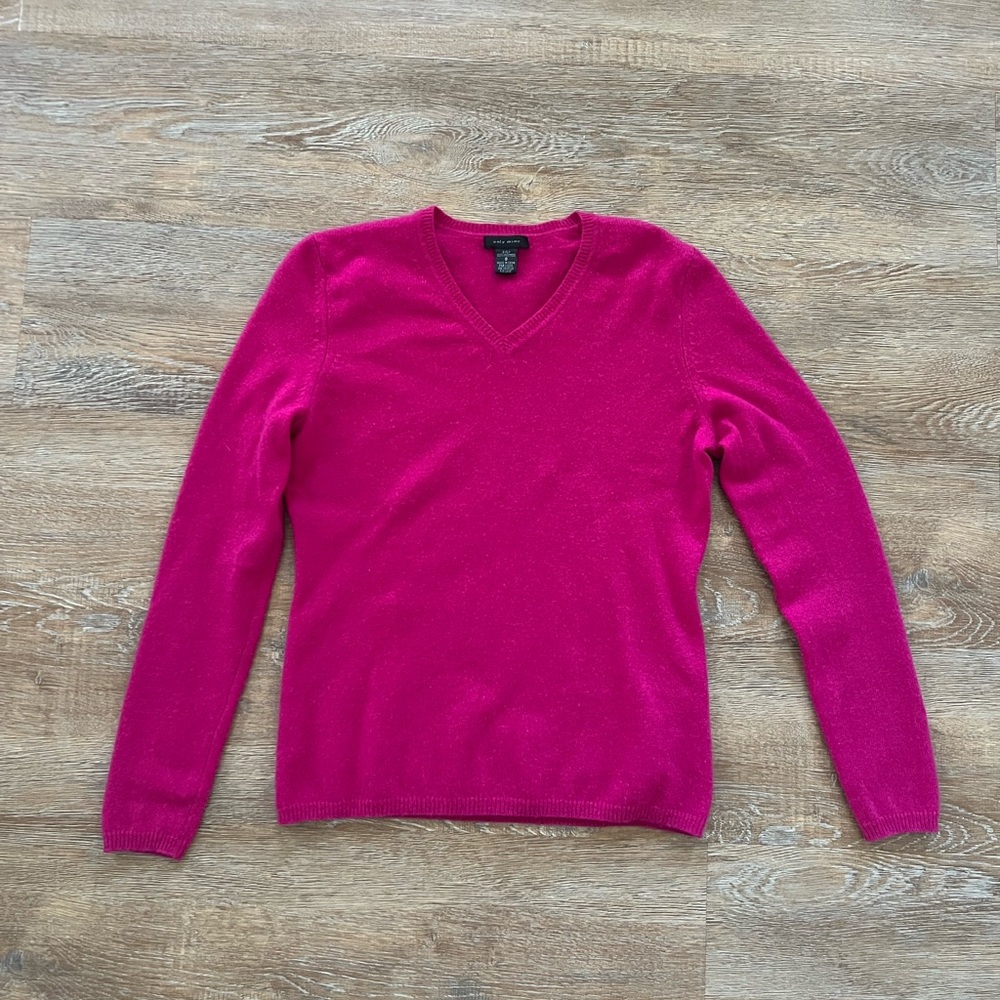 Only Mine 100% Cashmere V-Neck Sweater | Pink | Size Small